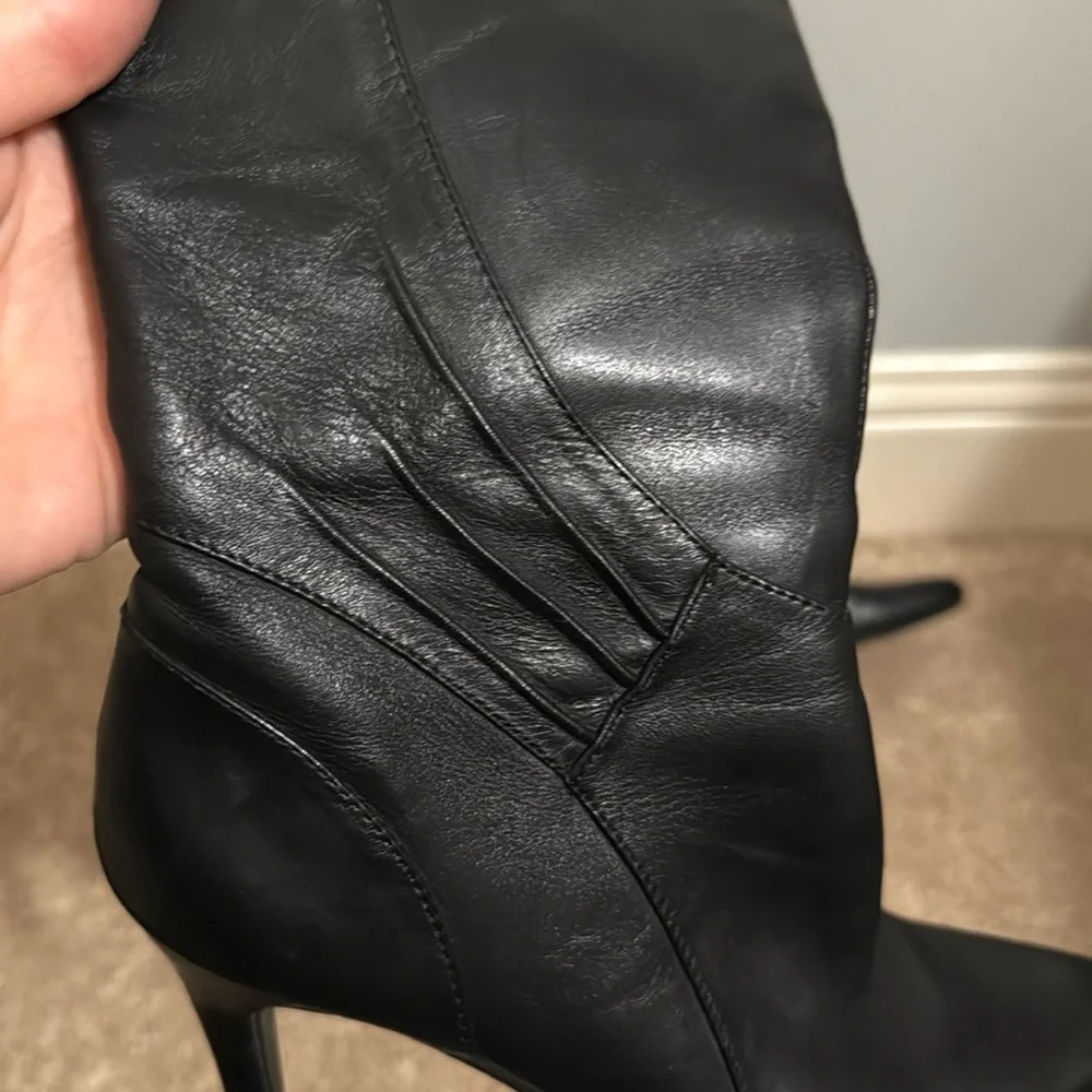 Nine West Women’s Black Leather Equestrian Stiletto Boots size 6 EUC - Picture 8 of 8